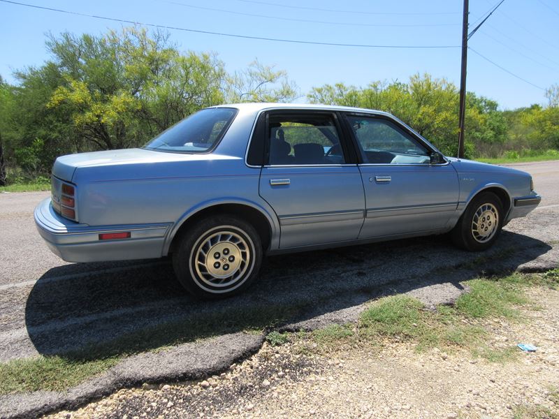 1998 Oldsmobile Cutlass for sale by owner in San Antonio