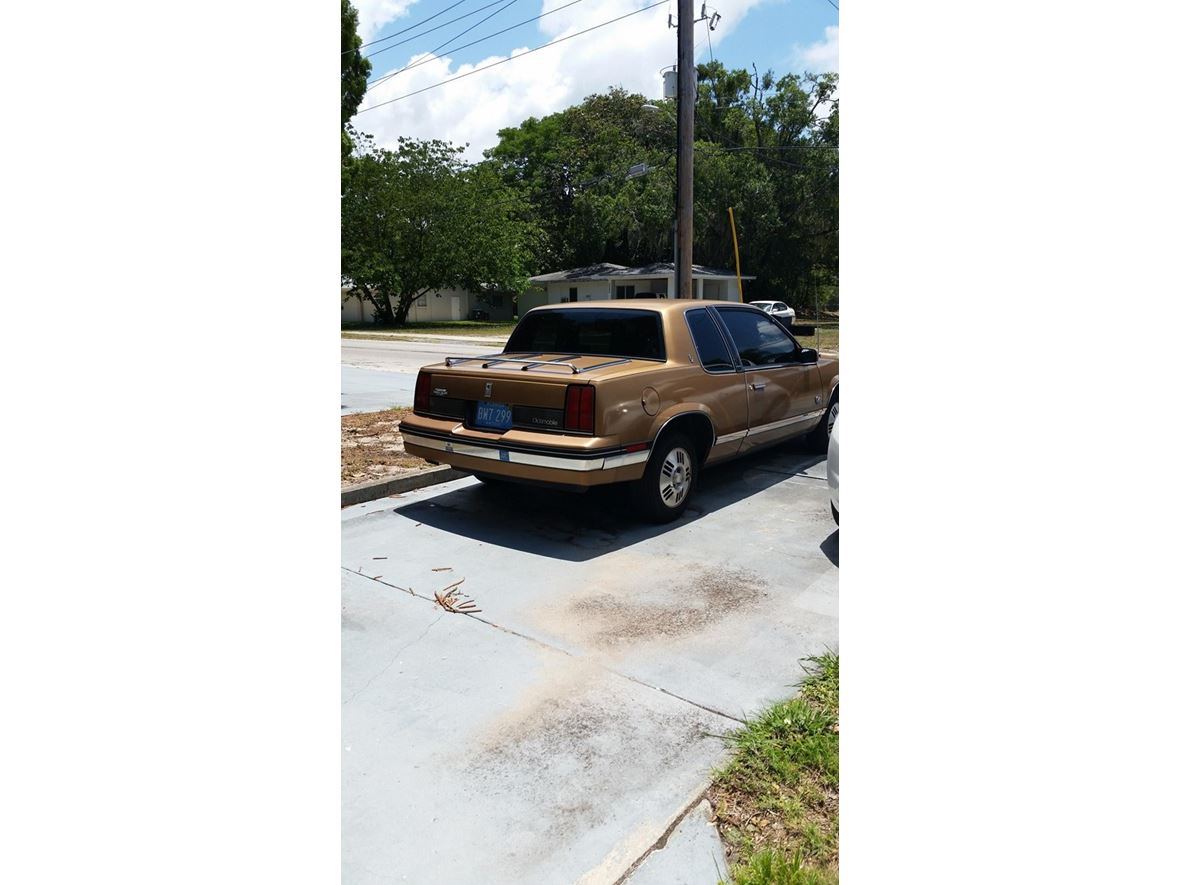 1985 Oldsmobile Cutlass Calais for sale by owner in New Port Richey