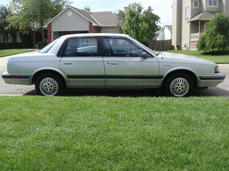 1991 Oldsmobile Cutlass Calais for sale by owner in WICHITA