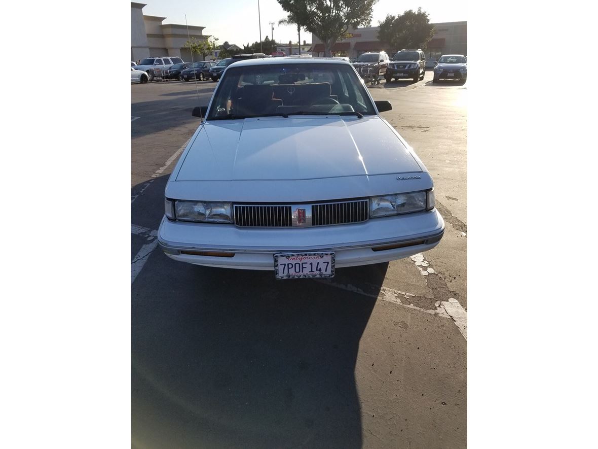 1993 Oldsmobile Cutlass Ciera for sale by owner in Huntington Beach