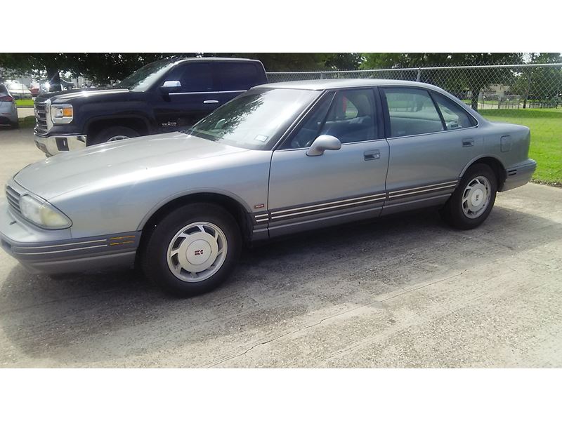 1995 Oldsmobile Eighty-Eight Royale for sale by owner in Houston