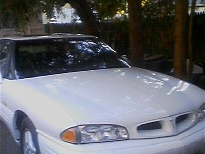 1996 Pontiac Bonneville for sale by owner in BELMONT
