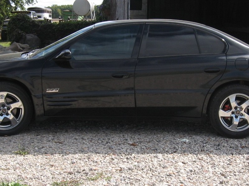 2002 Pontiac Bonneville for sale by owner in CASS CITY