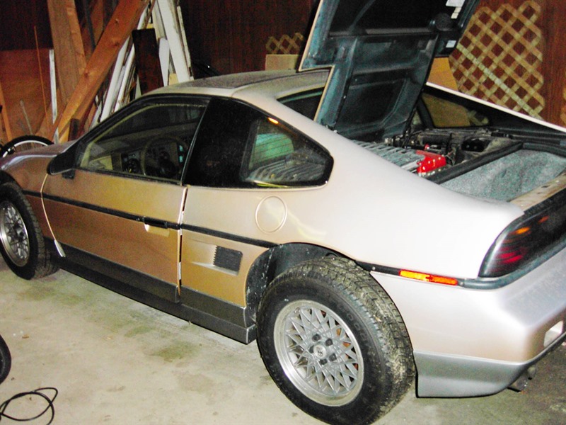 1986 Pontiac Fiero GT for sale by owner in Hicksville