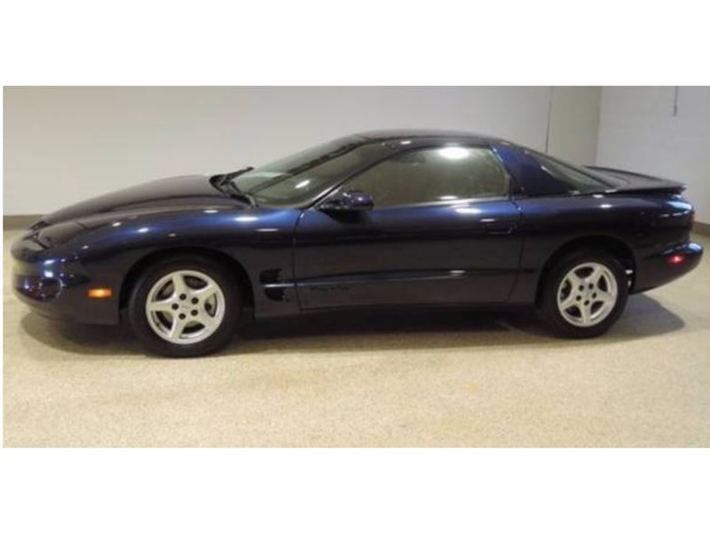 2000 Pontiac Firebird for sale by owner in Peoria Heights