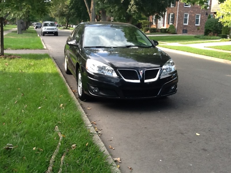 2009 Pontiac G6 for sale by owner in GROSSE POINTE