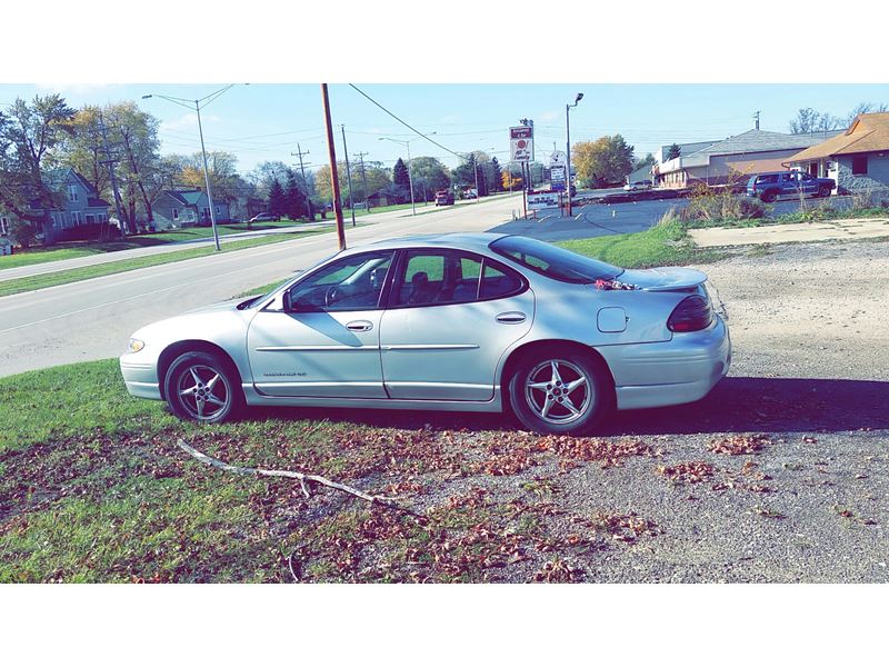2003 Pontiac Grand Prix for sale by owner in SOUTH MILWAUKEE