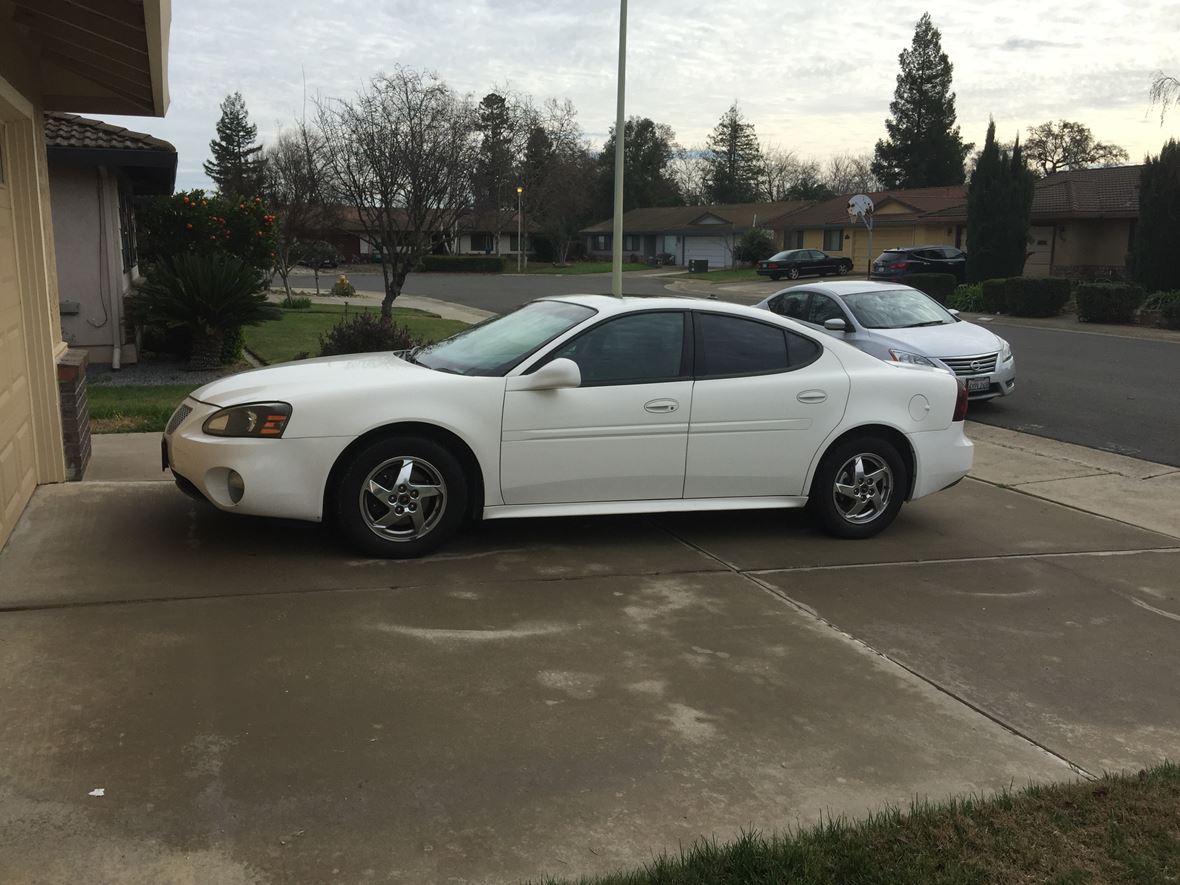 2004 Pontiac Grand Prix for sale by owner in Galt