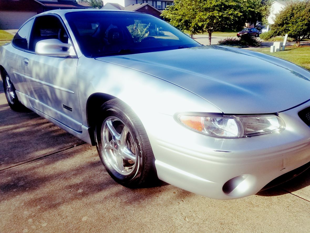 2002 Pontiac Grand Prix GTP for sale by owner in Hamilton