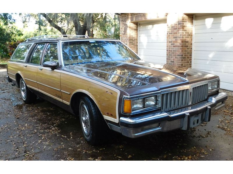 1989 Pontiac Safari - Station Wagon for sale by owner in Rockledge