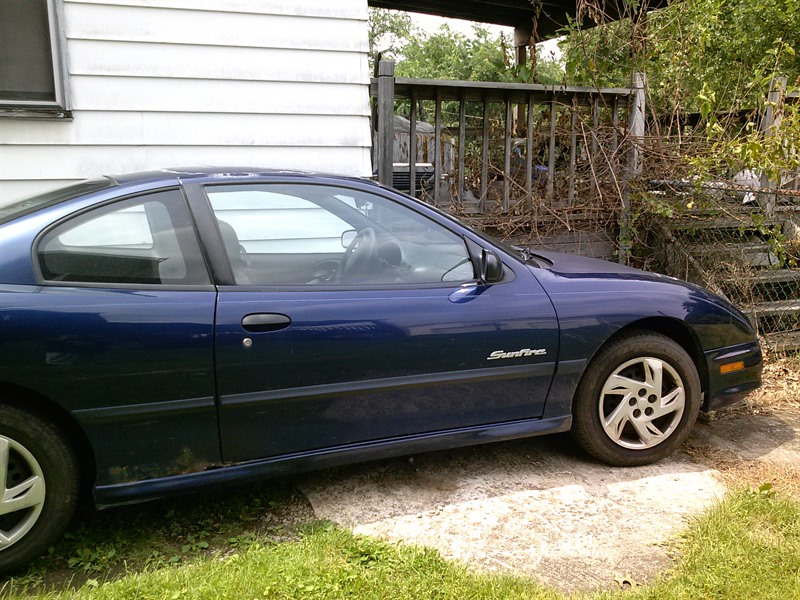 2002 Pontiac Sunfire for sale by owner in CORAOPOLIS