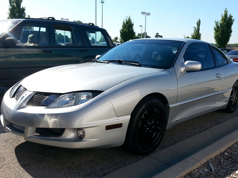 2004 Pontiac Sunfire for sale by owner in AVON