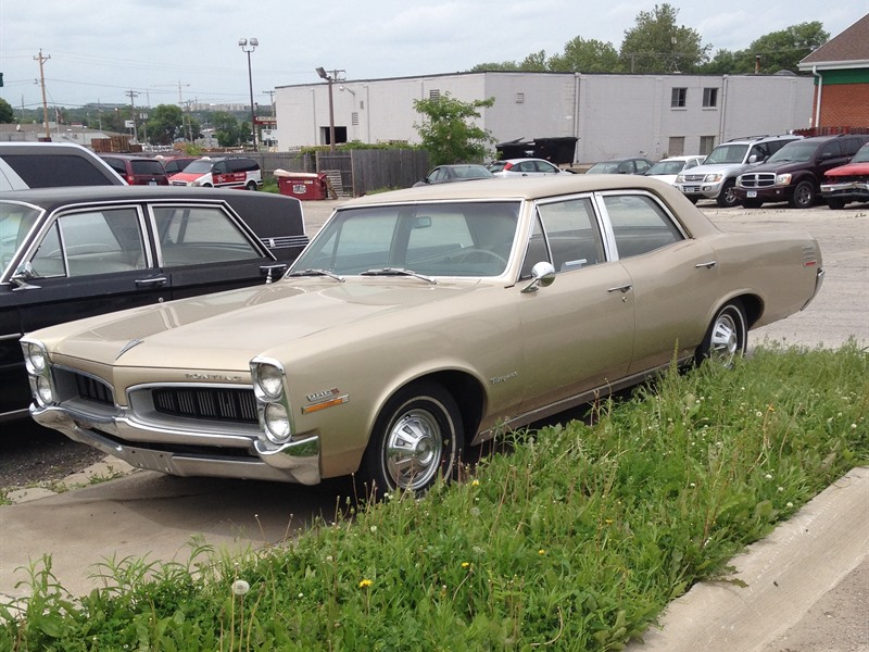 1967 Pontiac Tempest for sale by owner in IOWA CITY