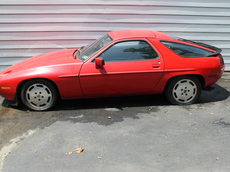 1986 Porsche 928 for sale by owner in ABINGTON
