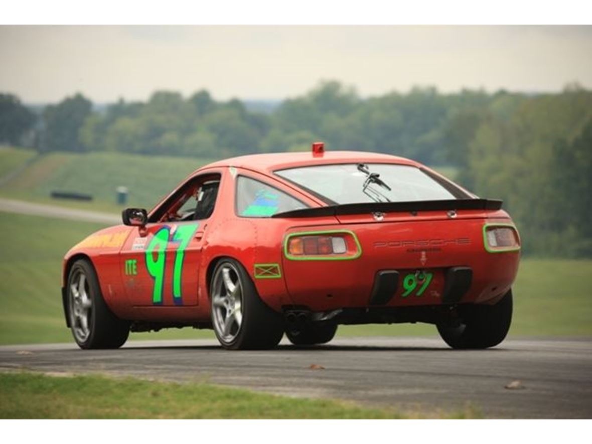 1986 Porsche 928 for sale by owner in Furlong