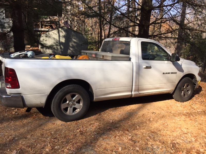 2011 RAM 1500 for sale by owner in Maggie Valley