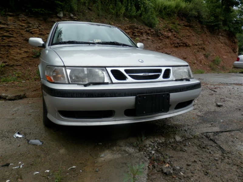 2001 Saab 9-3 Sport Sedan for sale by owner in MAC ARTHUR