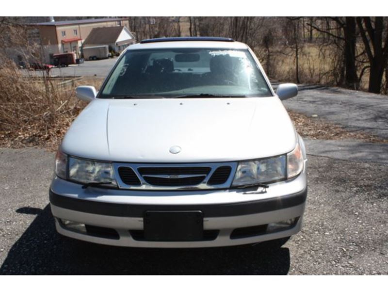 2001 Saab 9-5 for sale by owner in STOCKBRIDGE