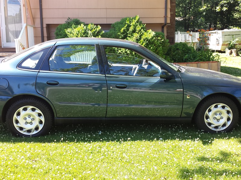 2002 Saturn L for sale by owner in SALEM