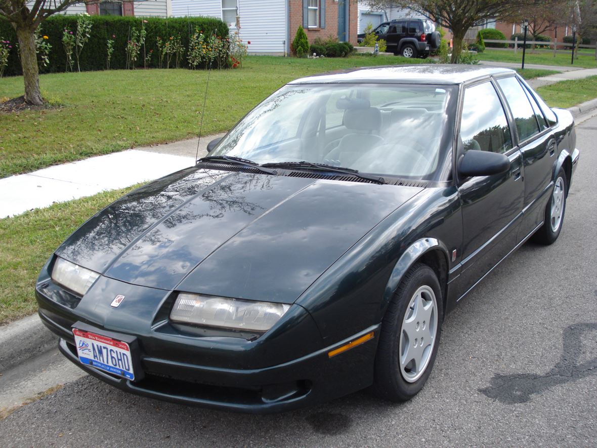 1995 Saturn S-Series for sale by owner in Delaware