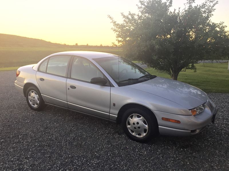 2002 Saturn S-Series for sale by owner in Eau Claire