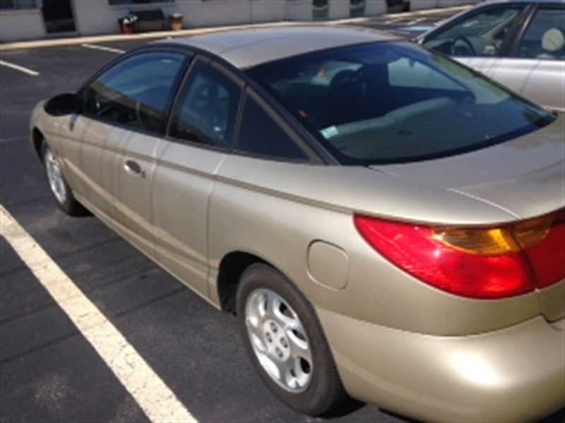 2001 Saturn SC for sale by owner in FAYETTEVILLE