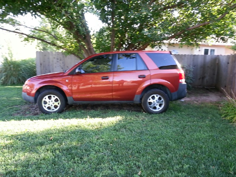 2003 Saturn Vue for sale by owner in NEWTON