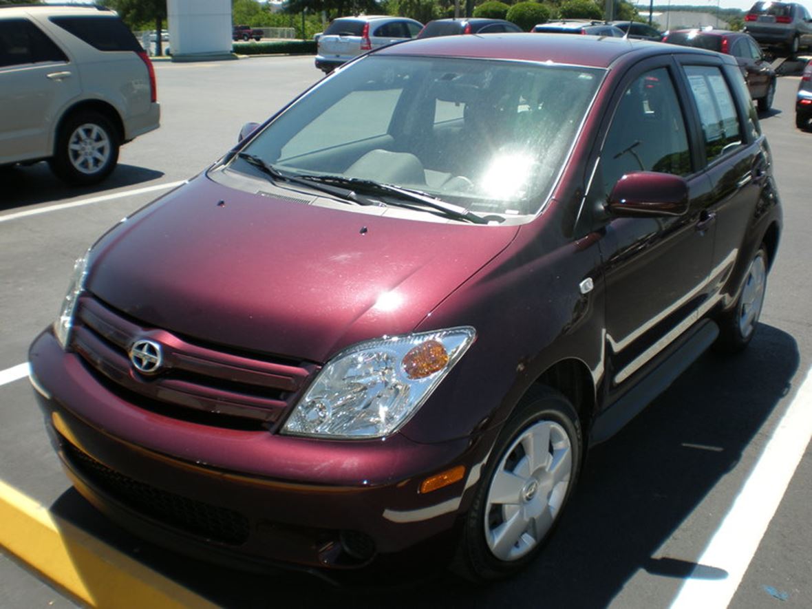2005 Scion XA for sale by owner in Chicago