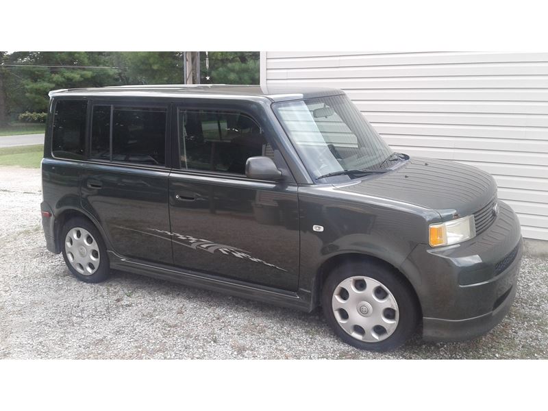 2005 Scion XB for sale by owner in Fort Wayne