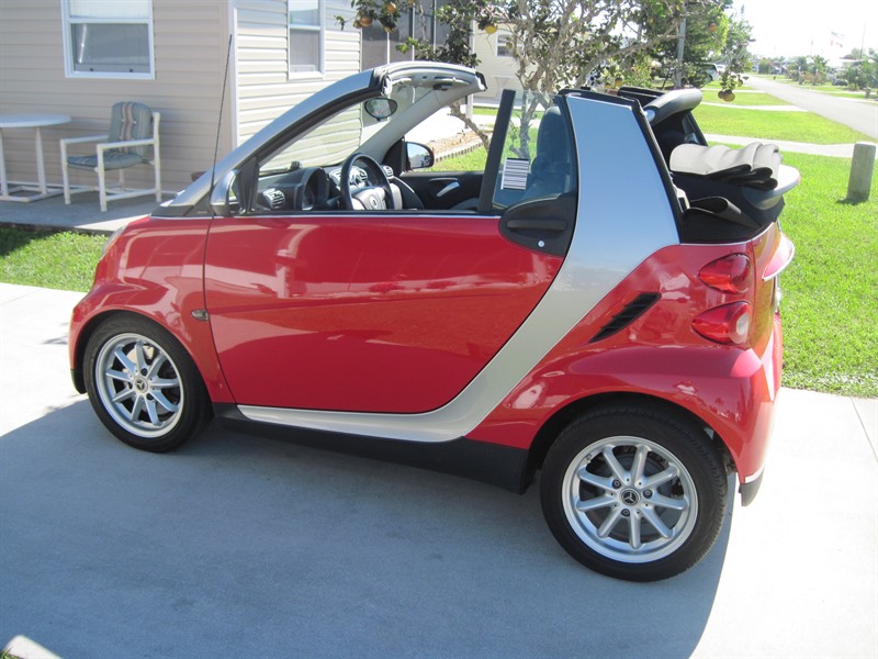 2009 Smart fortwo for sale by owner in BONITA SPRINGS