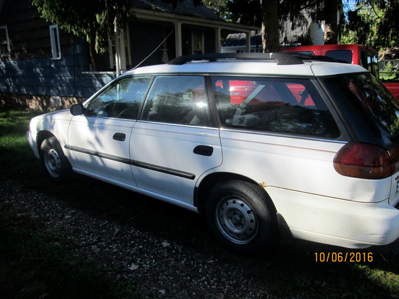 1997 Subaru Legacy for sale by owner in Kent