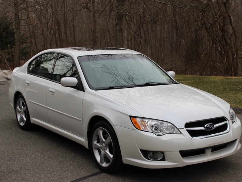 2008 Subaru Legacy for sale by owner in BROOKFIELD