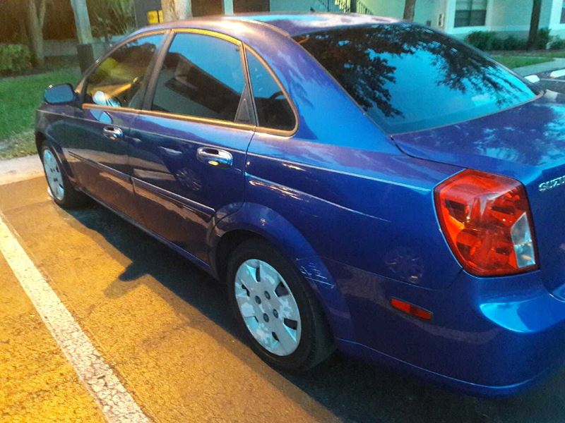 2007 Suzuki Forenza for sale by owner in Fort Lauderdale