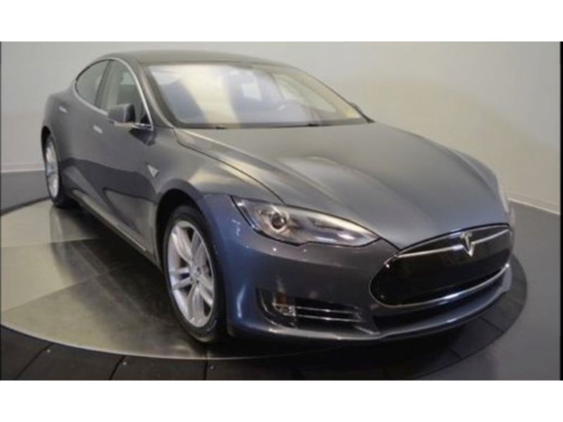 2013 Tesla Model S for sale by owner in SANTA ROSA