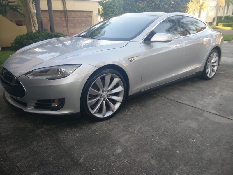 2012 Tesla S for sale by owner in SARASOTA