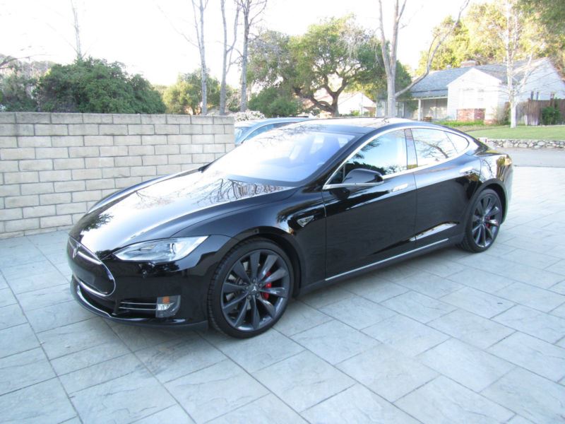 2013 Tesla S for sale by owner in San Simeon