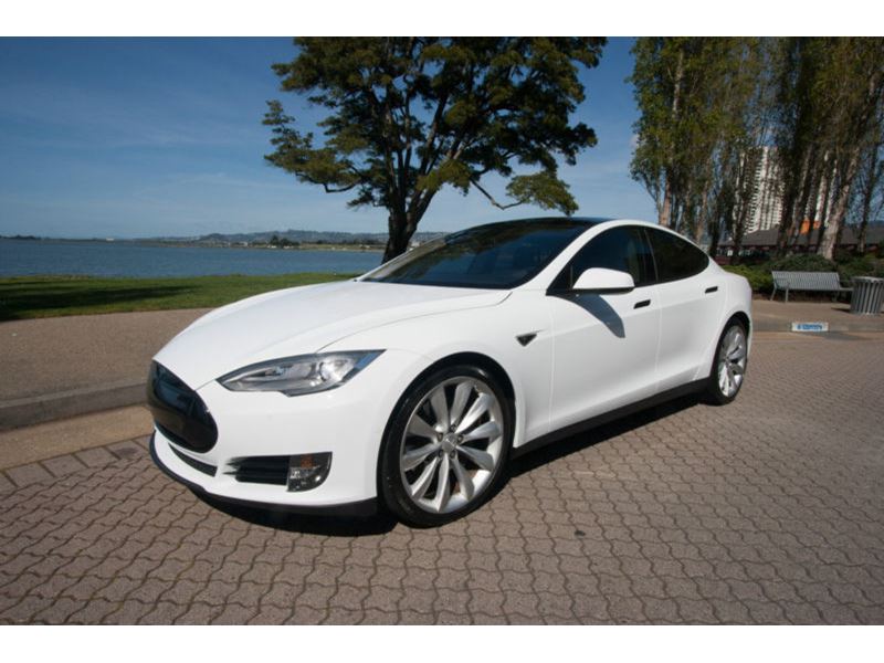2015 Tesla S for sale by owner in Concord