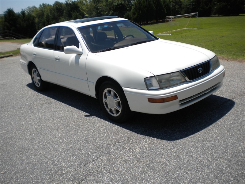 1995 Toyota Avallon for sale by owner in CLEMSON