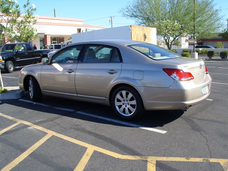 2006 Toyota Avalon for sale by owner in PHOENIX