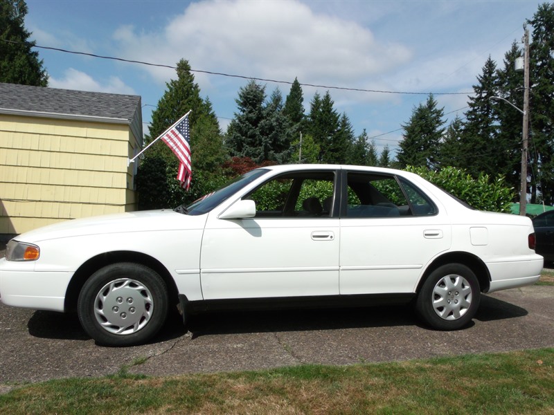 1995 Toyota Camry for sale by owner in SEATTLE