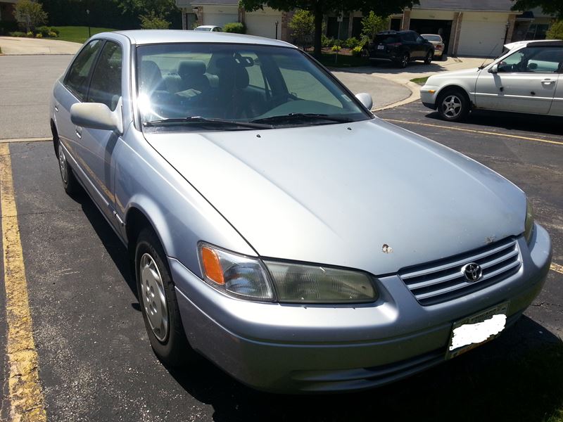1997 Toyota Camry for sale by owner in Wheaton