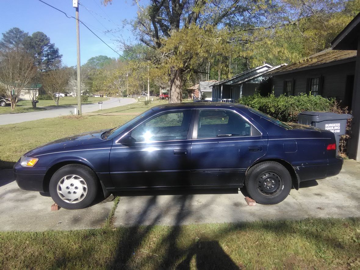 1997 Toyota Camry for sale by owner in Conyers