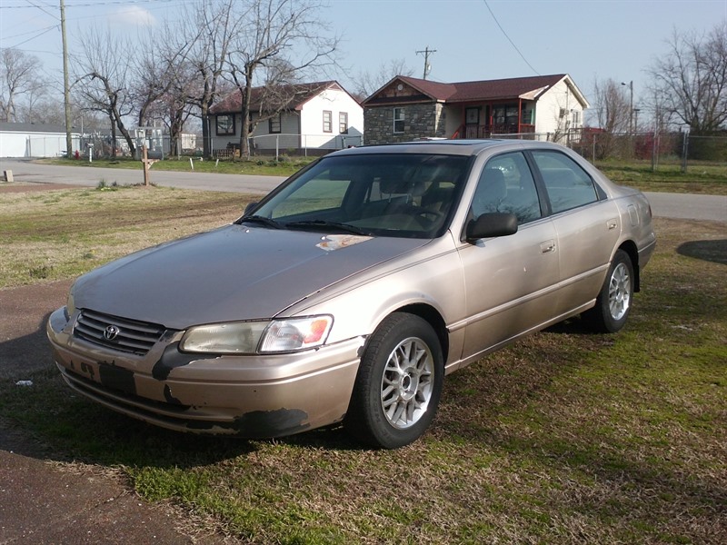 1998 Toyota Camry for sale by owner in NASHVILLE