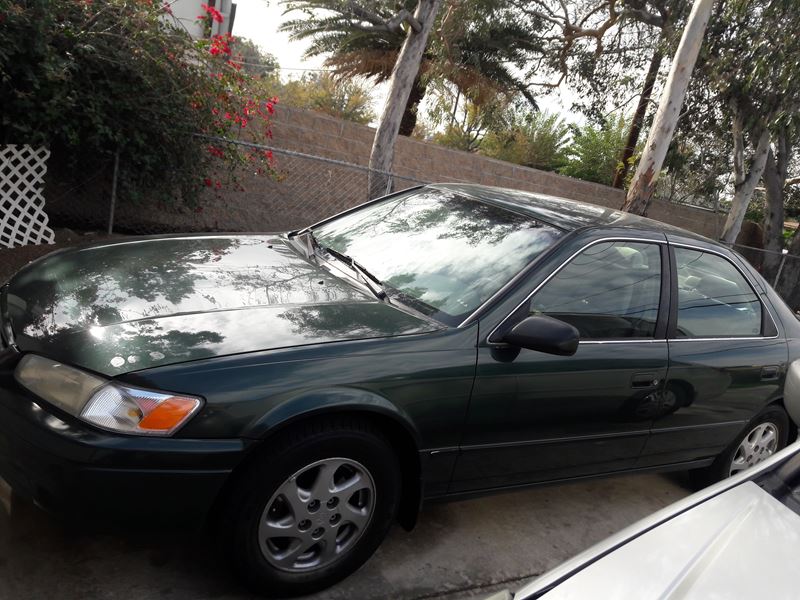 1999 Toyota Camry for sale by owner in Fontana
