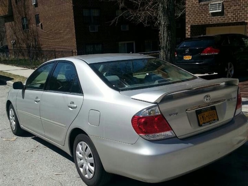 2005 Toyota Camry for sale by owner in LITTLE NECK