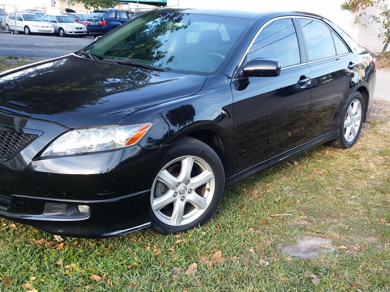 2008 Toyota Camry for sale by owner in POMPANO BEACH