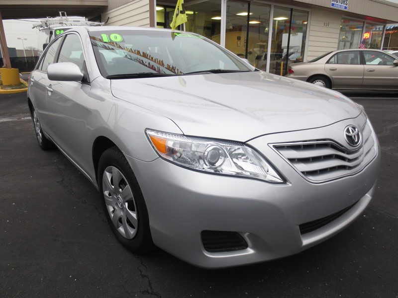 2010 Toyota Camry for sale by owner in BALTIMORE