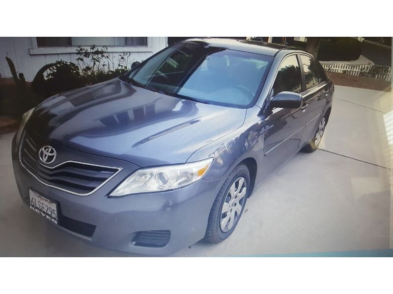 2010 Toyota Camry for sale by owner in West Hills
