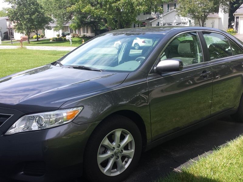 2011 Toyota Camry for sale by owner in SYLVANIA