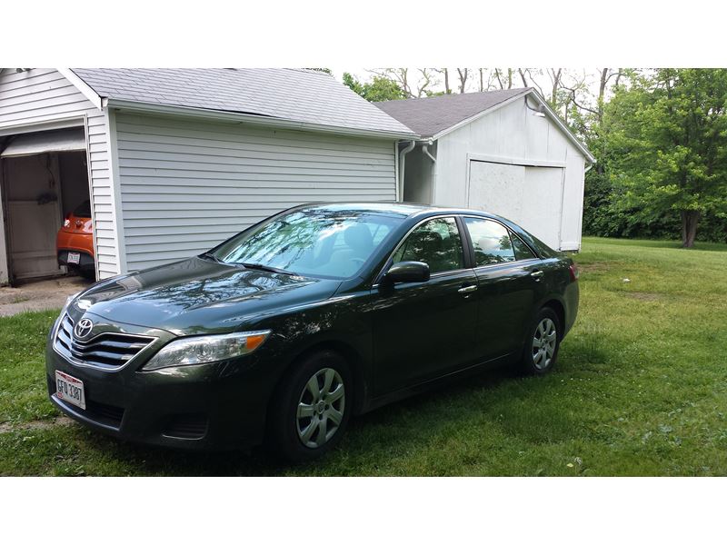 2011 Toyota Camry for sale by owner in HAMILTON